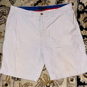 Tommy Hilfiger Men’s Beige Shorts size 40